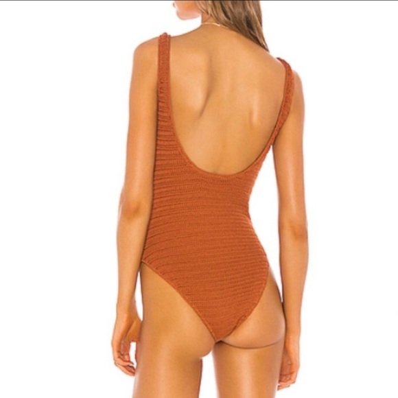 LPA crochet one piece - Picture 2 of 4